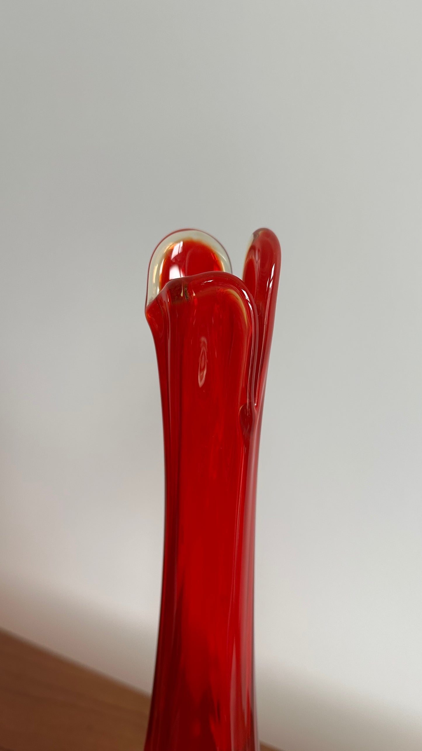 Amberina Kanawha Swung Vase