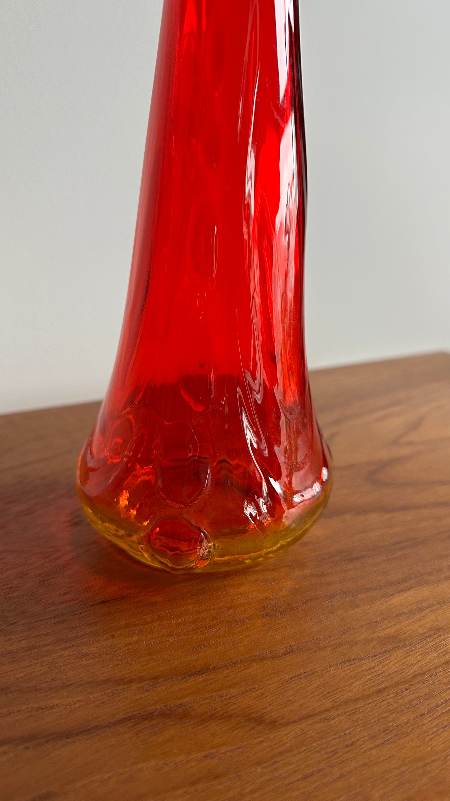 Amberina Kanawha Swung Vase