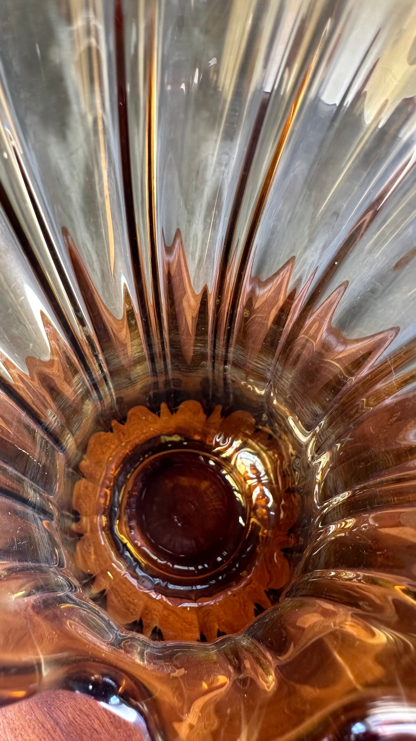 L.E. Smith Ribbed Column Amber Swung Vase