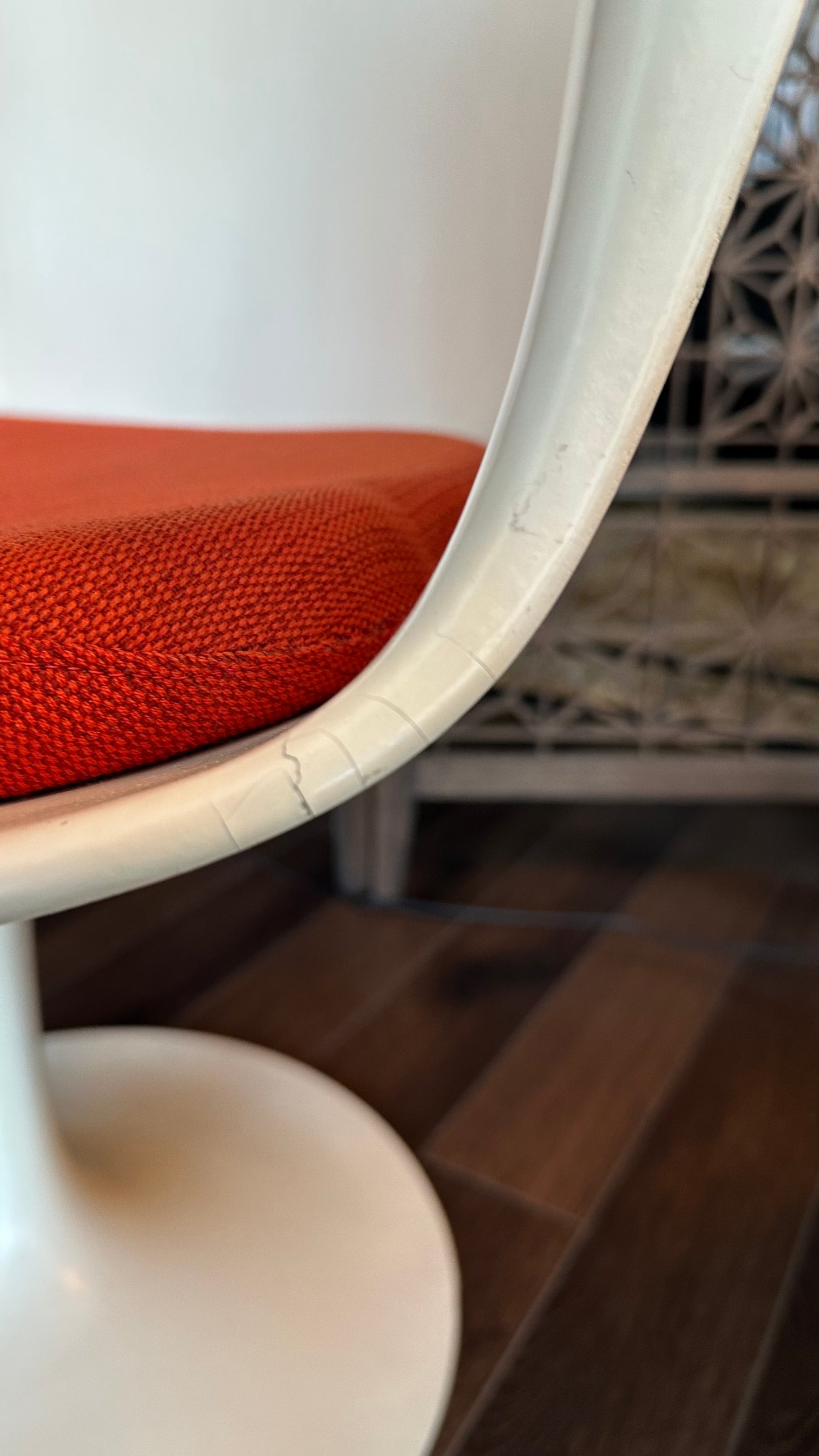 Knoll Saarinen Tulip Armchair