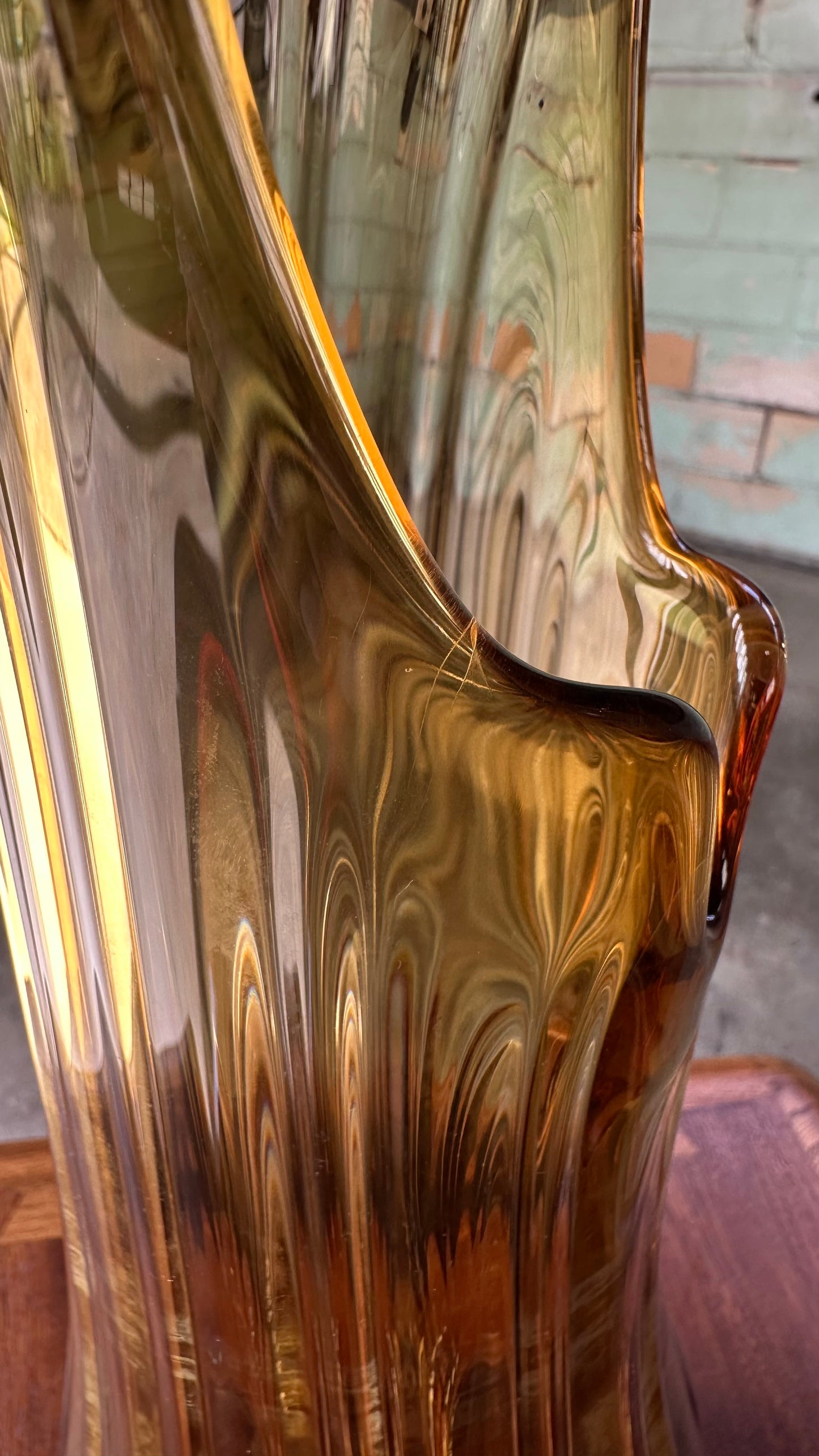 L.E. Smith Ribbed Column Amber Swung Vase