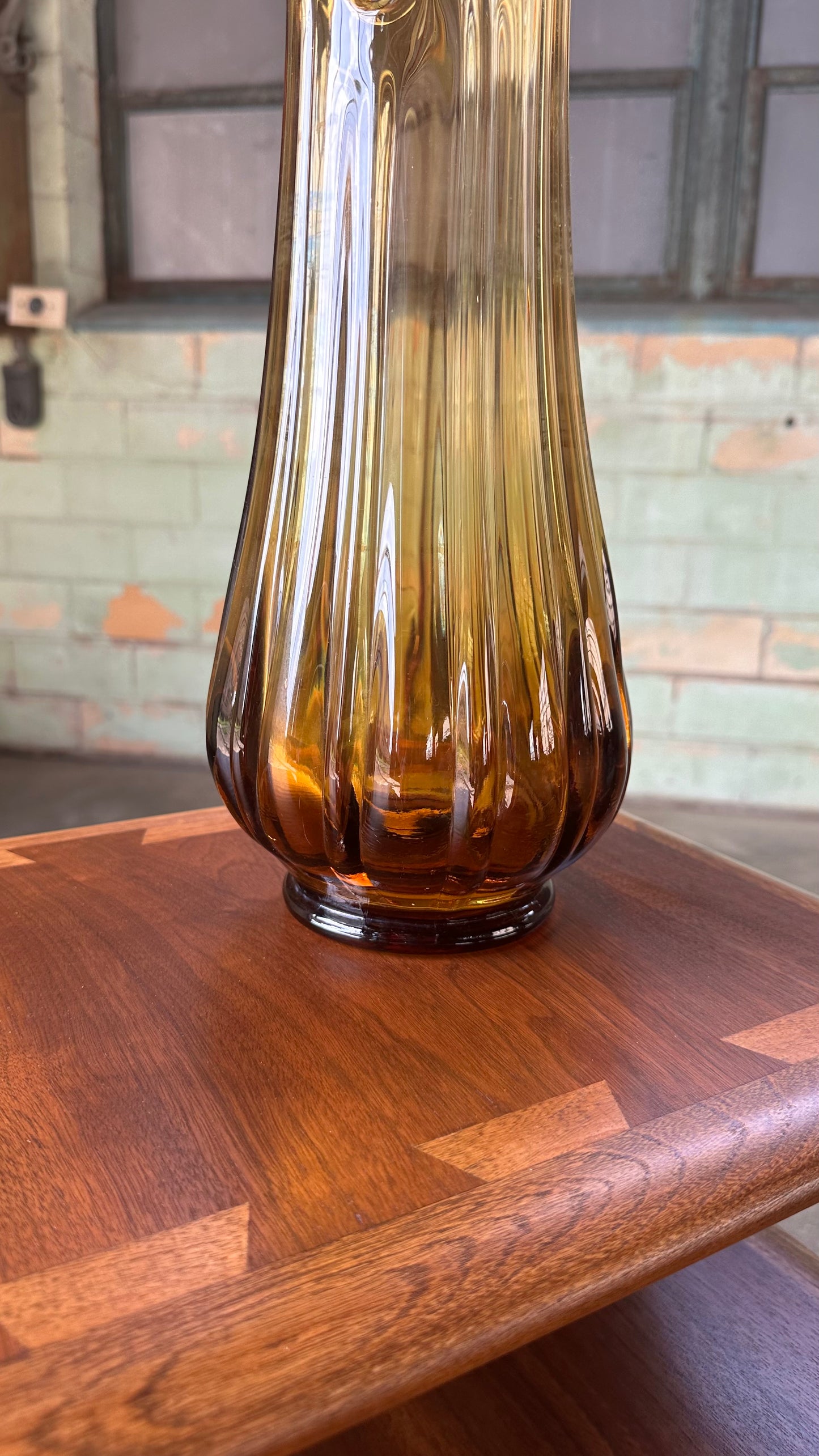 L.E. Smith Ribbed Column Amber Swung Vase