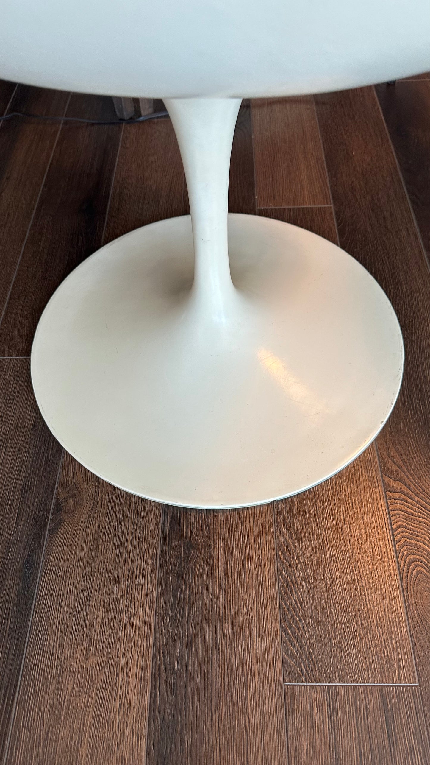 Knoll Saarinen Tulip Armchair