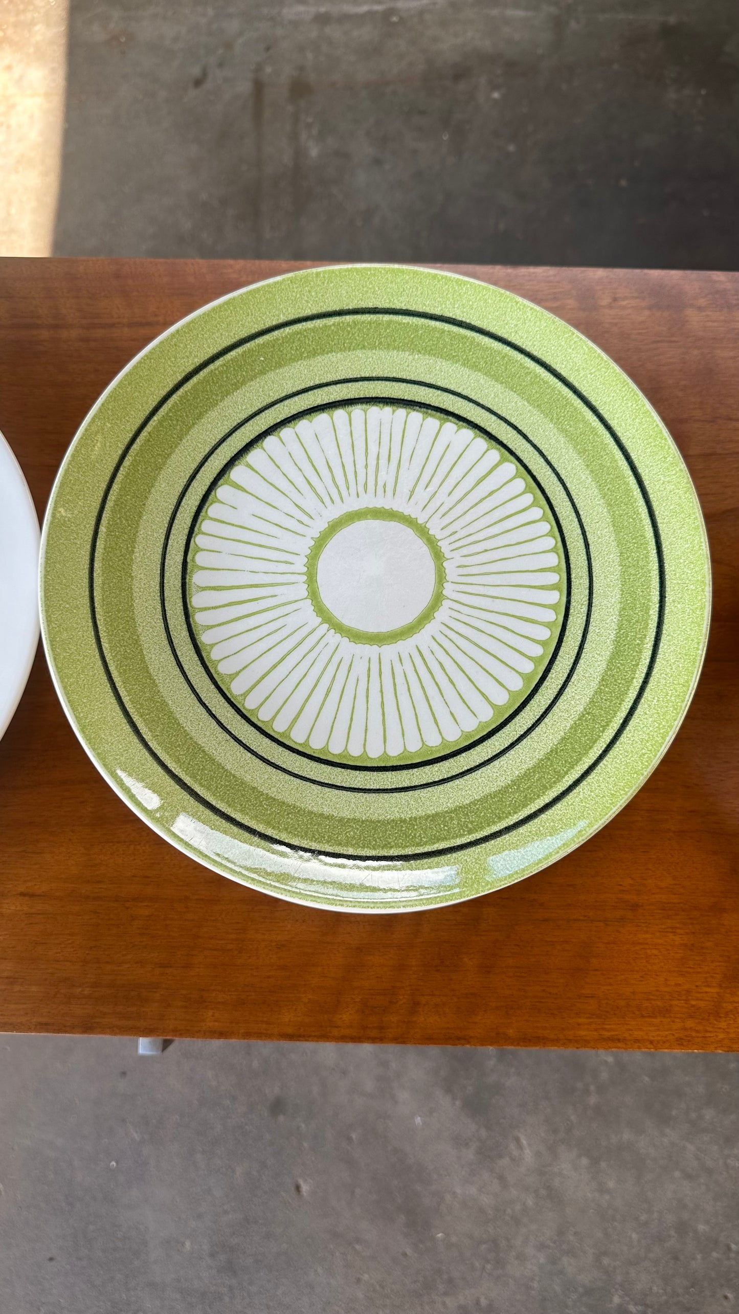 35 piece set of 1970s Taylor Smith Green Span Dishes