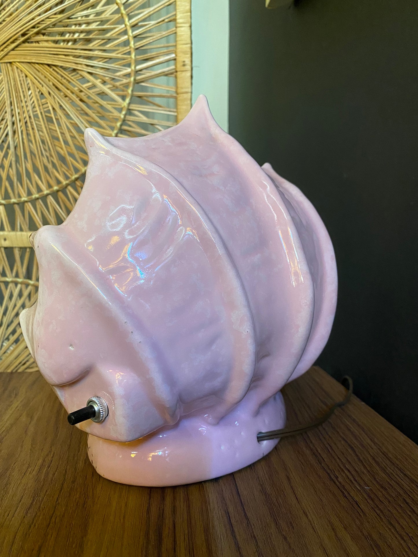 1950s Premco Pink & Gold Clam Shell TV Lamp