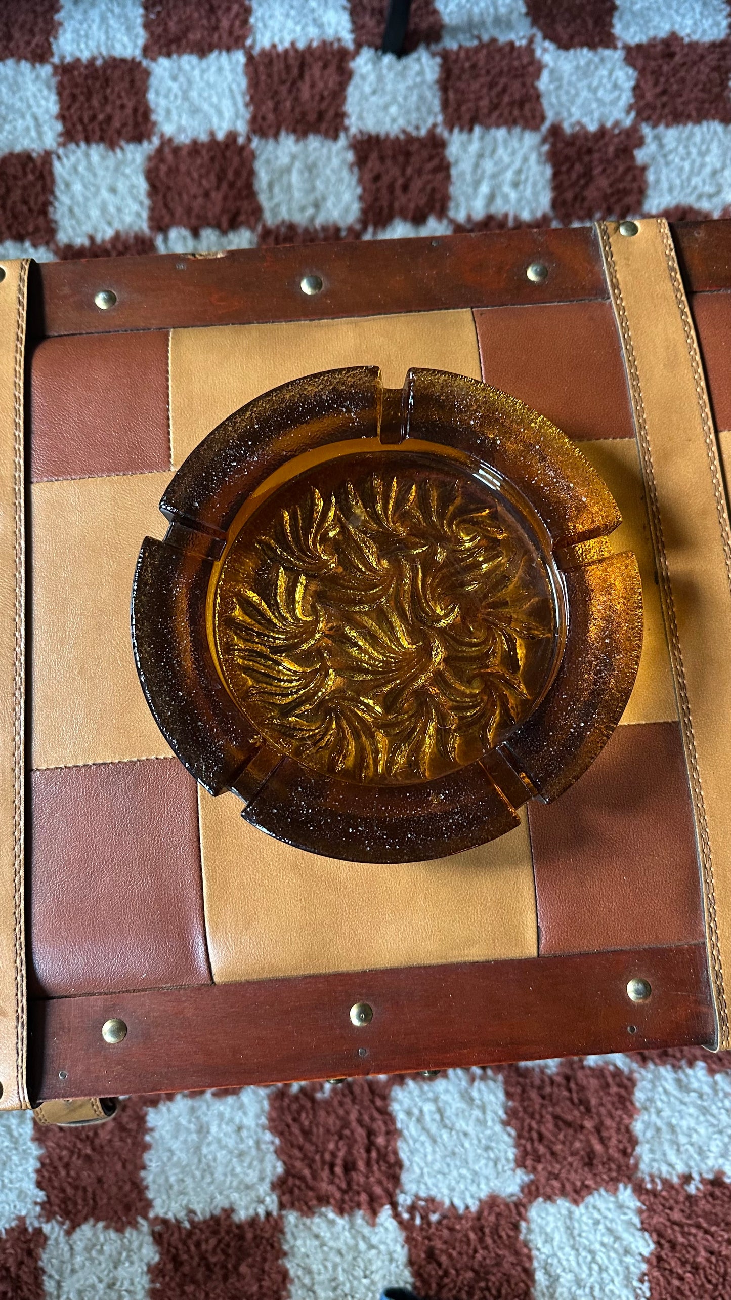 L.E. Smith Sand Scroll Amber Glass Ashtray
