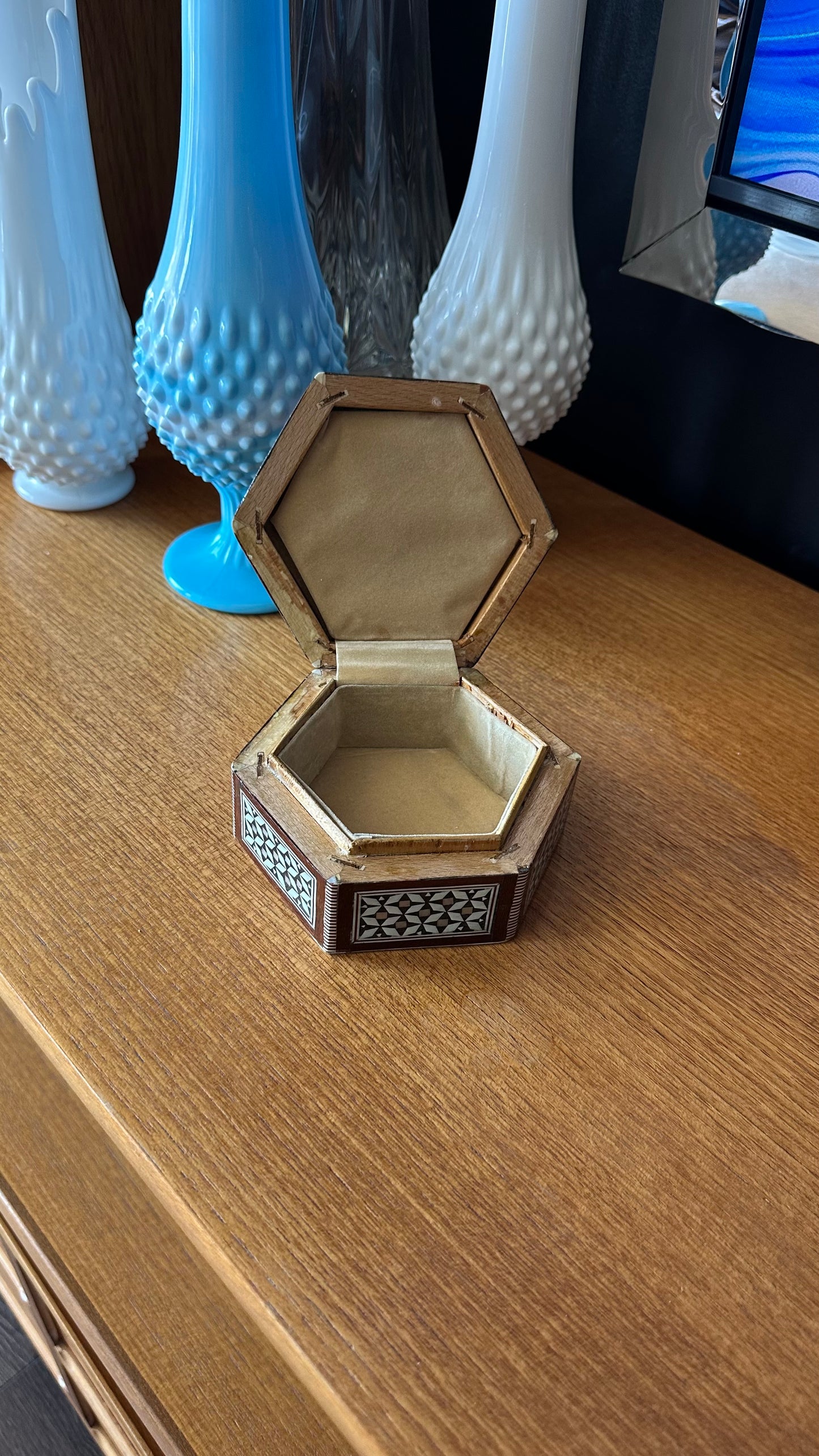 Egyptian Inlaid Mother of Pearl Hexagonal Jewelry Box