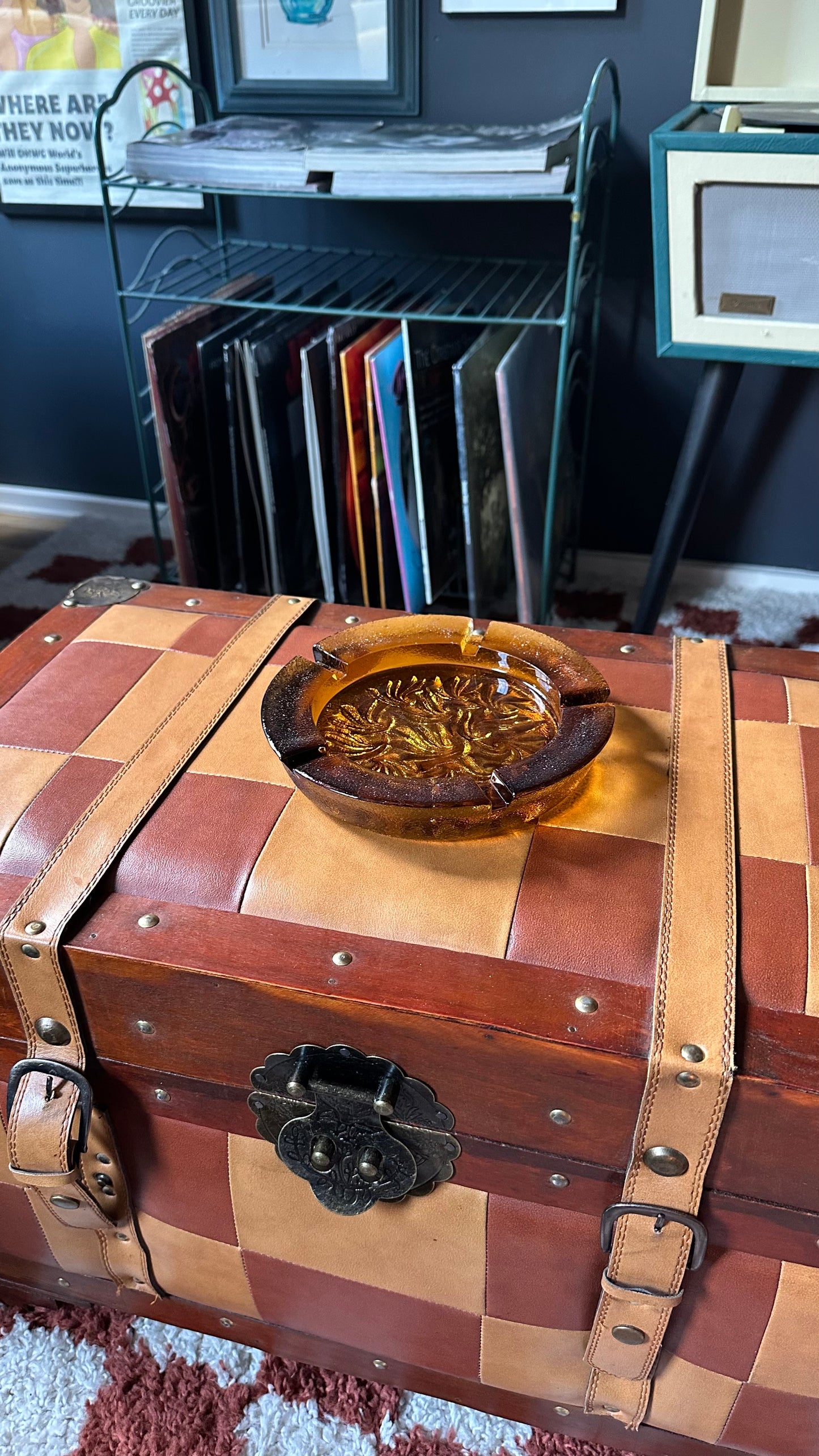 L.E. Smith Sand Scroll Amber Glass Ashtray