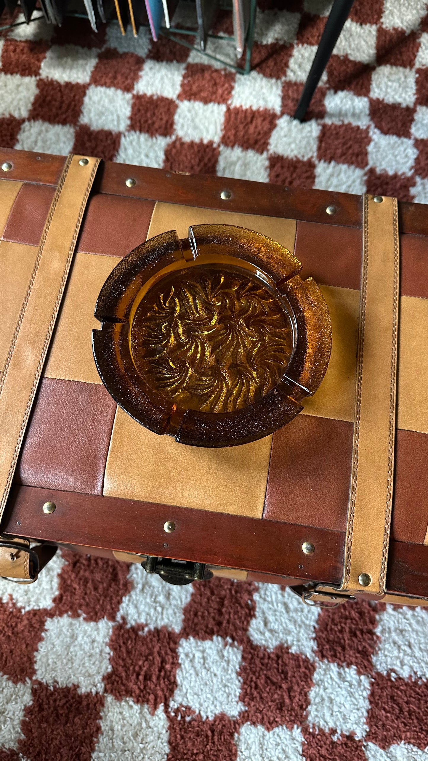 L.E. Smith Sand Scroll Amber Glass Ashtray