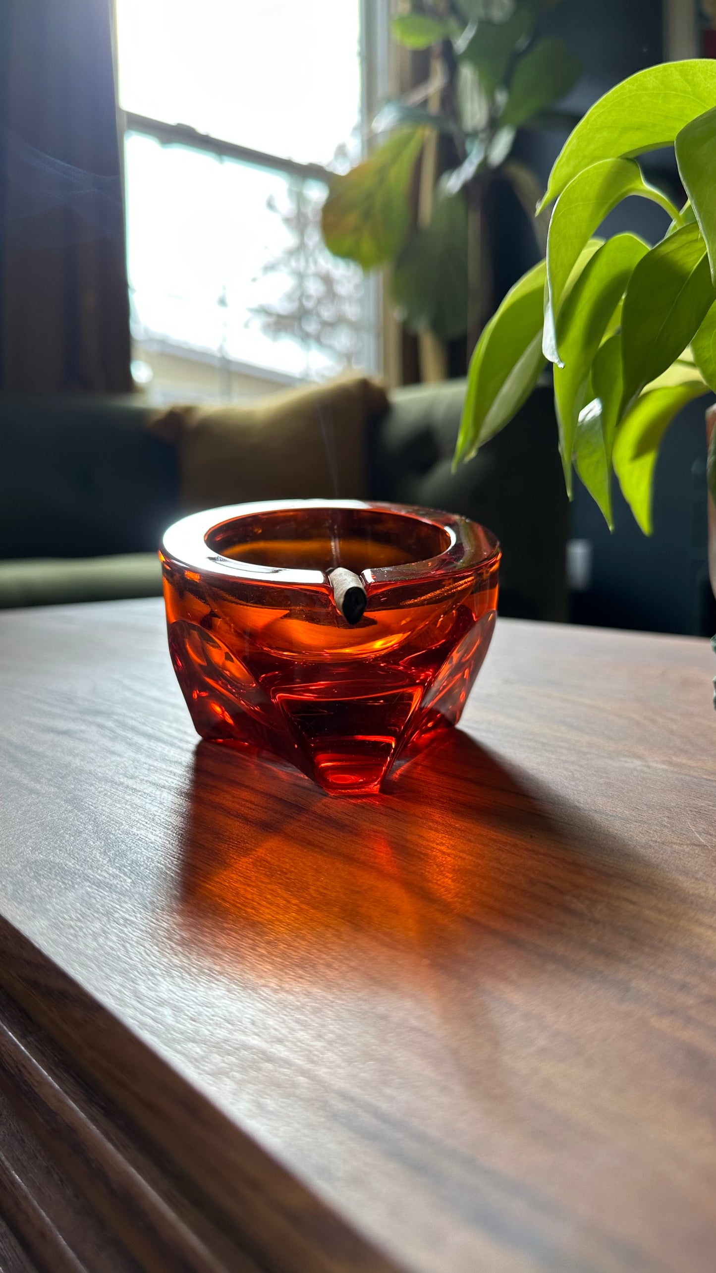 Viking Glass Persimmon Tripod Ashtray